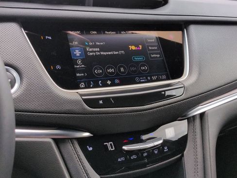 Used 2025 Cadillac XT5 Luxury w/ LPO, Floor Liner Package AWD/4WD image 27