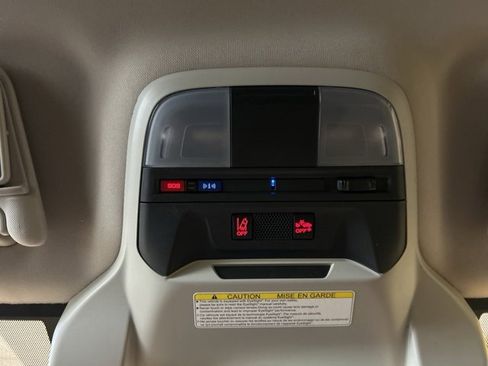 Used 2021 Subaru Crosstrek 2.0i Premium image 17