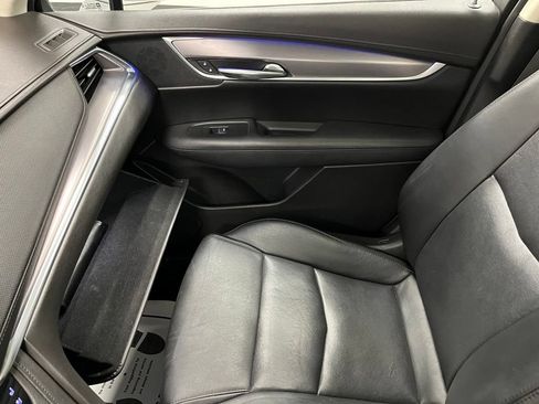 Used 2019 Cadillac XT5 Premium Luxury AWD/4WD image 35