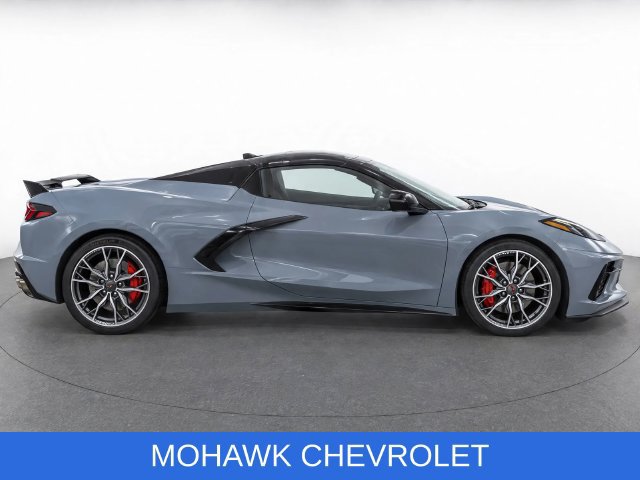 Used 2024 Chevrolet Corvette Stingray Preferred Conv w/ Z51 Performance Package RWD image 10