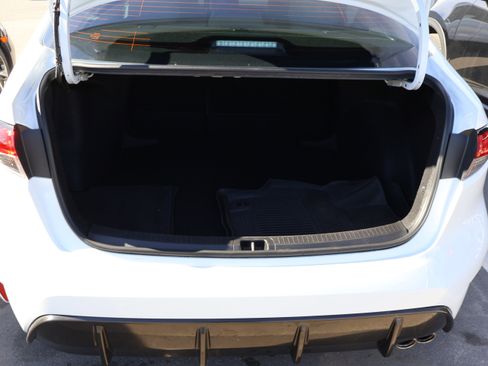 Used 2024 Toyota Corolla SE image 16