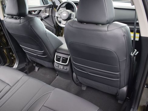 Certified 2025 Subaru Outback Limited XT image 18