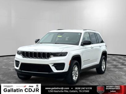 Certified 2023 Jeep Grand Cherokee Laredo w/ Luxury Tech Group I