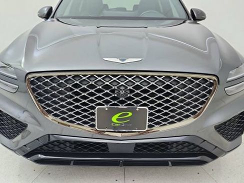 Used 2024 Genesis GV70 3.5T Sport w/ Sport Advanced Package AWD/4WD image 8