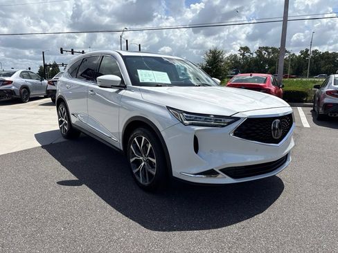 Used 2024 Acura MDX w/ Technology Package FWD image 3