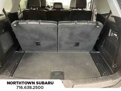 Used 2020 Ford Explorer Limited w/ Equipment Group 310A AWD/4WD image 23