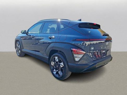 Certified 2025 Hyundai Kona SEL image 4