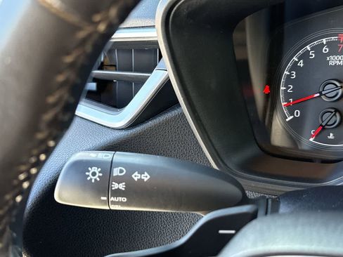 Used 2022 Toyota Corolla SE image 23