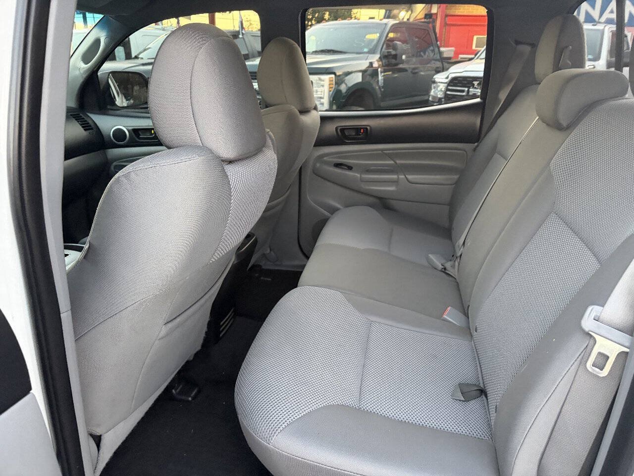 Used 2012 Toyota Tacoma 4x4 Double Cab w/ TRD Sport Pkg image 11