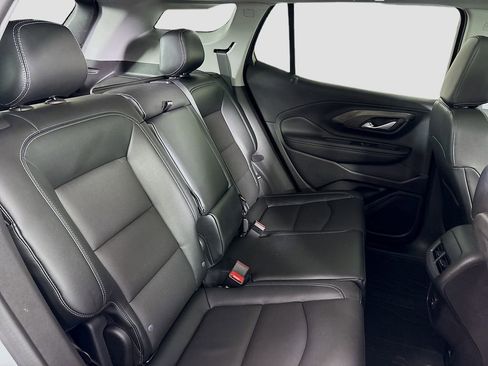 Certified 2024 GMC Terrain SLT w/ Infotainment Package II image 33