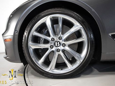 Used 2021 Bentley Continental GT image 58
