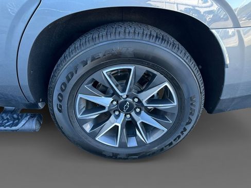 Used 2021 Chevrolet Tahoe Z71 w/ Z71 Off-Road Package image 8