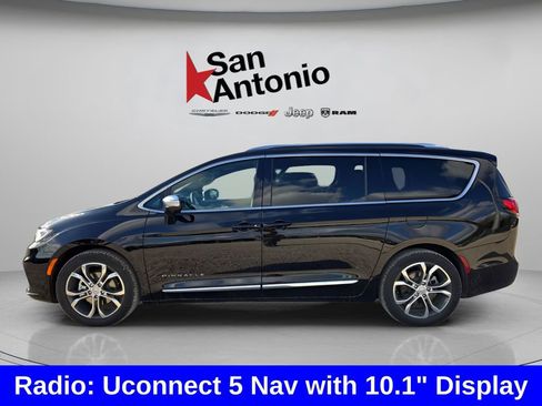 New 2026 Chrysler Pacifica Pinnacle w/ Trailer Tow Group image 5