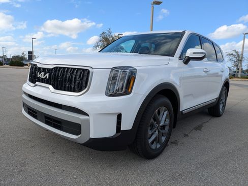 New 2025 Kia Telluride LX image 9