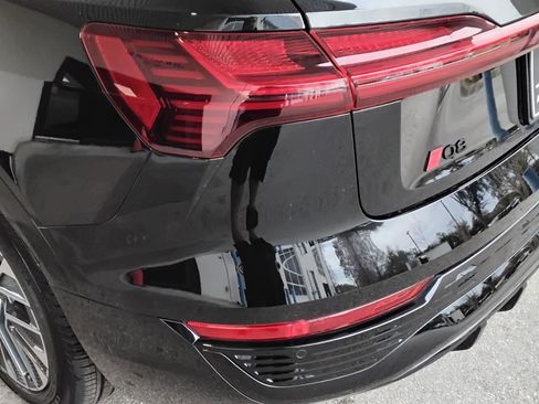 Certified 2024 Audi Q8 e-tron Premium Plus w/ Premium Plus Package image 9