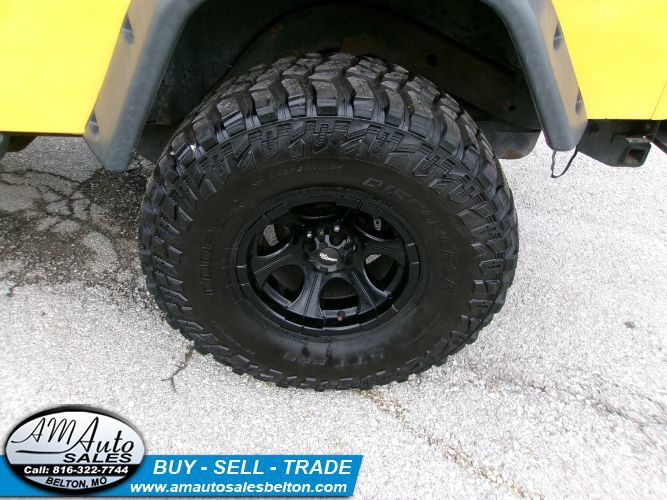 Used 2004 Jeep Wrangler 4WD image 16