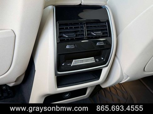 Used 2021 BMW X5 xDrive40i w/ Premium Package 3 image 32