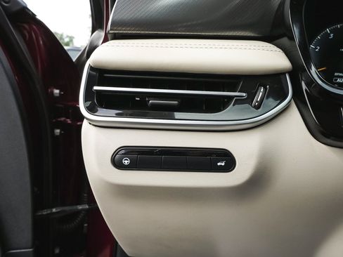 Used 2024 INFINITI QX60 Luxe AWD/4WD image 15