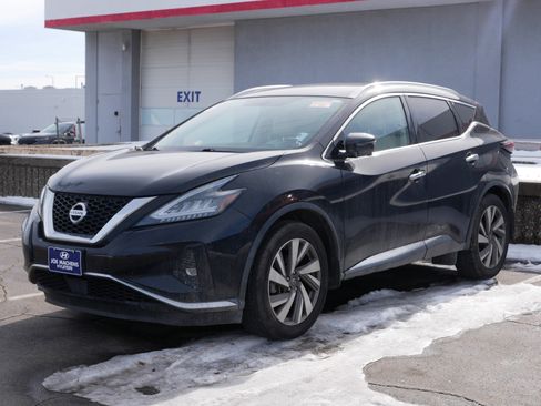 Used 2019 Nissan Murano SL image 2