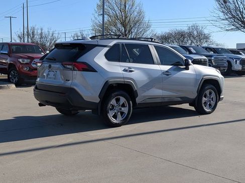 Used 2025 Toyota RAV4 XLE image 6