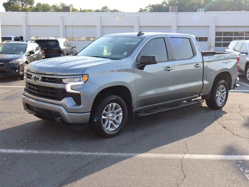 Used 2024 Chevrolet Silverado 1500 RST w/ Convenience Package II AWD/4WD image 5