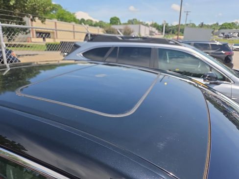 Used 2016 Toyota Avalon XLE Premium FWD image 3