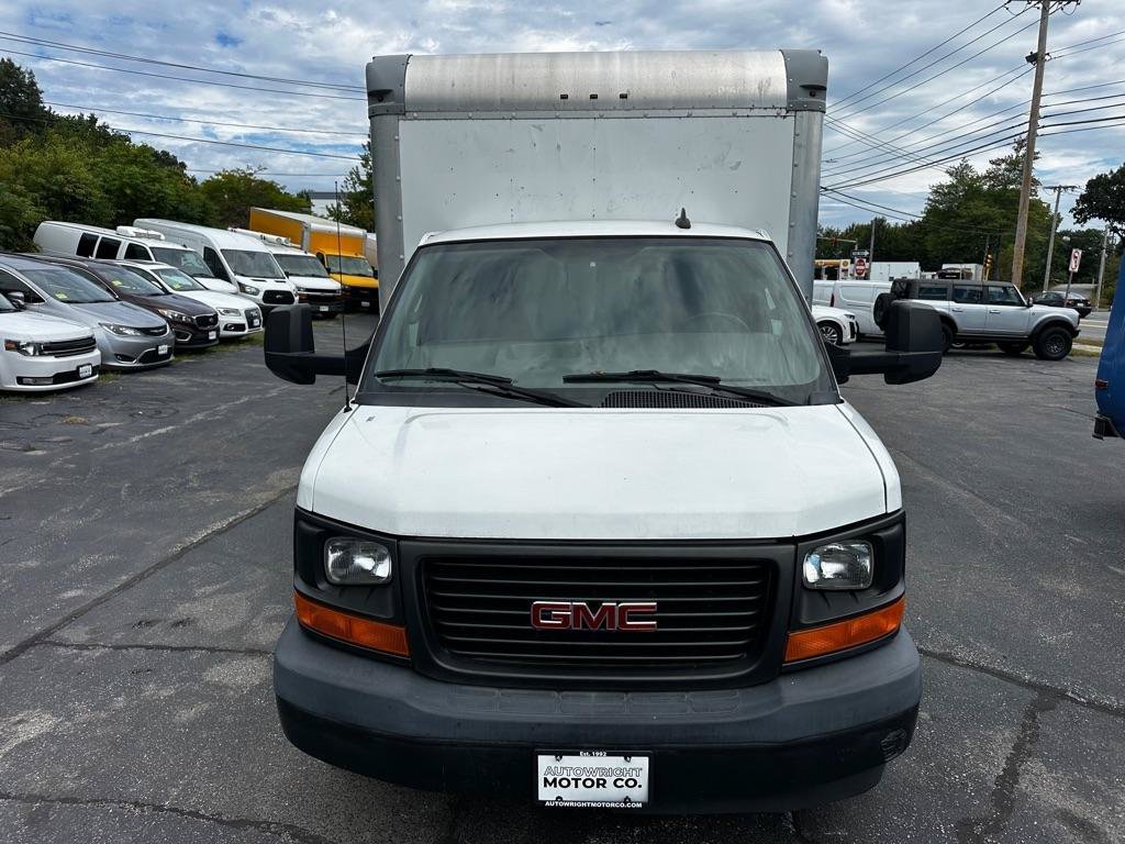 Used 2017 GMC Savana 3500 Extended RWD image 7