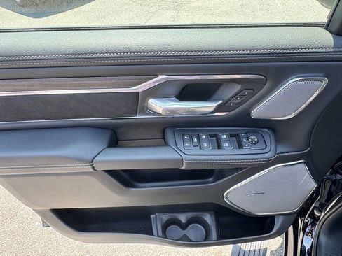 New 2026 RAM 1500 Laramie AWD/4WD image 9