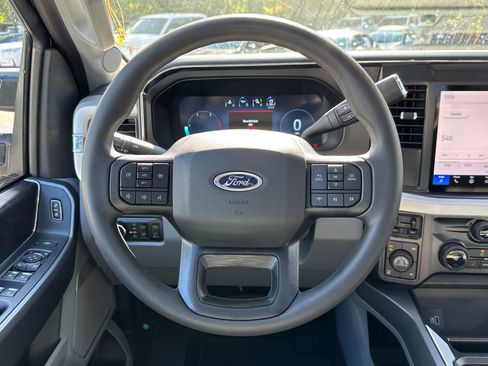 New 2025 Ford F250 XLT w/ Black Appearance Package image 23