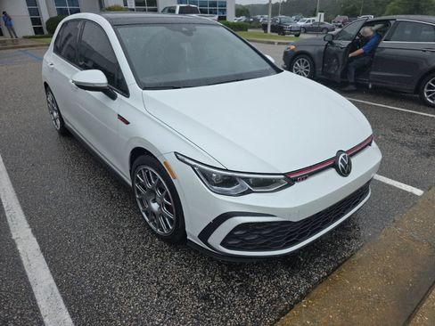 Used 2023 Volkswagen GTI SE FWD image 9
