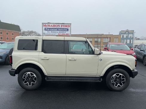 Certified 2025 Ford Bronco Outer Banks image 2