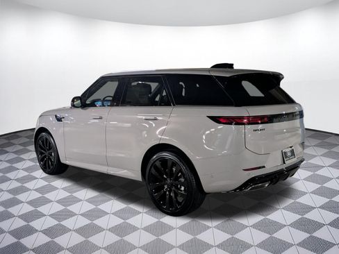 New 2026 Land Rover Range Rover Sport Dynamic SE AWD/4WD image 3