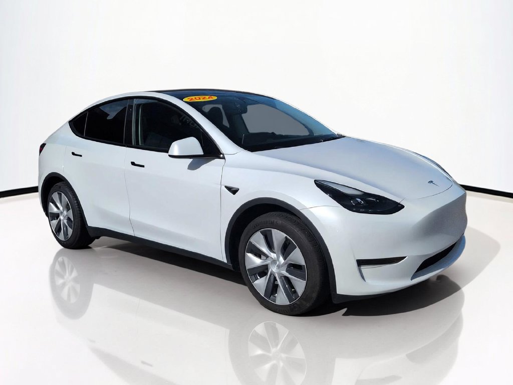 Used 2024 Tesla Model Y Long Range RWD image 2