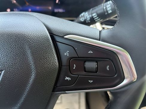 Used 2024 Chevrolet Trax ACTIV w/ Driver Confidence Package FWD image 23