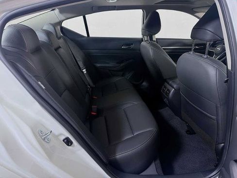Certified 2025 Nissan Altima 2.5 SL FWD image 23