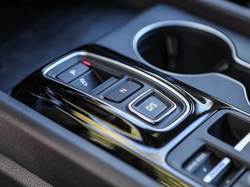 New 2025 Honda Pilot Sport image 17