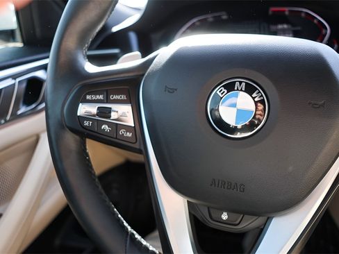 Used 2021 BMW 430i Convertible image 12