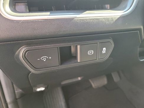 Used 2025 Kia K4 EX image 17