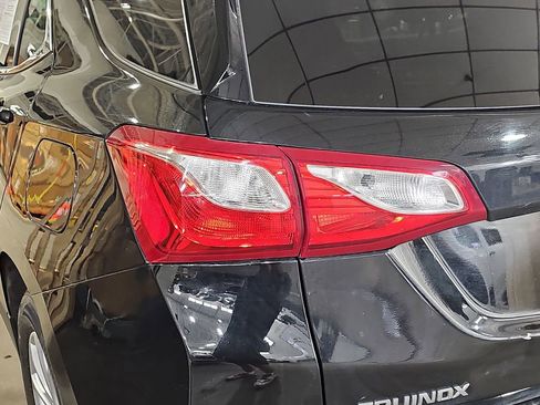 Used 2020 Chevrolet Equinox LT image 39