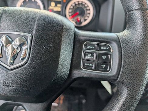 Used 2017 RAM 1500 Classic SLT image 13