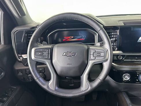 Used 2023 Chevrolet Silverado 1500 RST AWD/4WD image 9