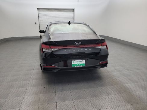 Used 2023 Hyundai Elantra SEL FWD image 6