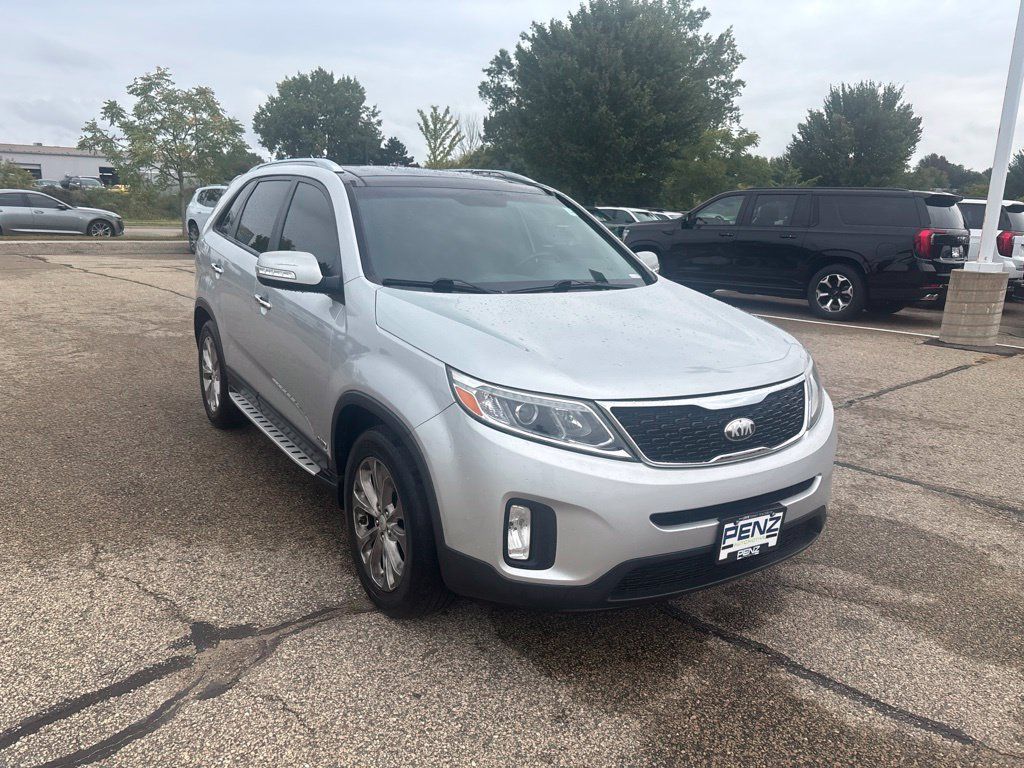 Used 2014 Kia Sorento EX w/ EX V6 Touring Package AWD/4WD image 3