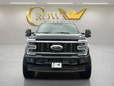 Used 2026 Ford F450 Platinum image 3