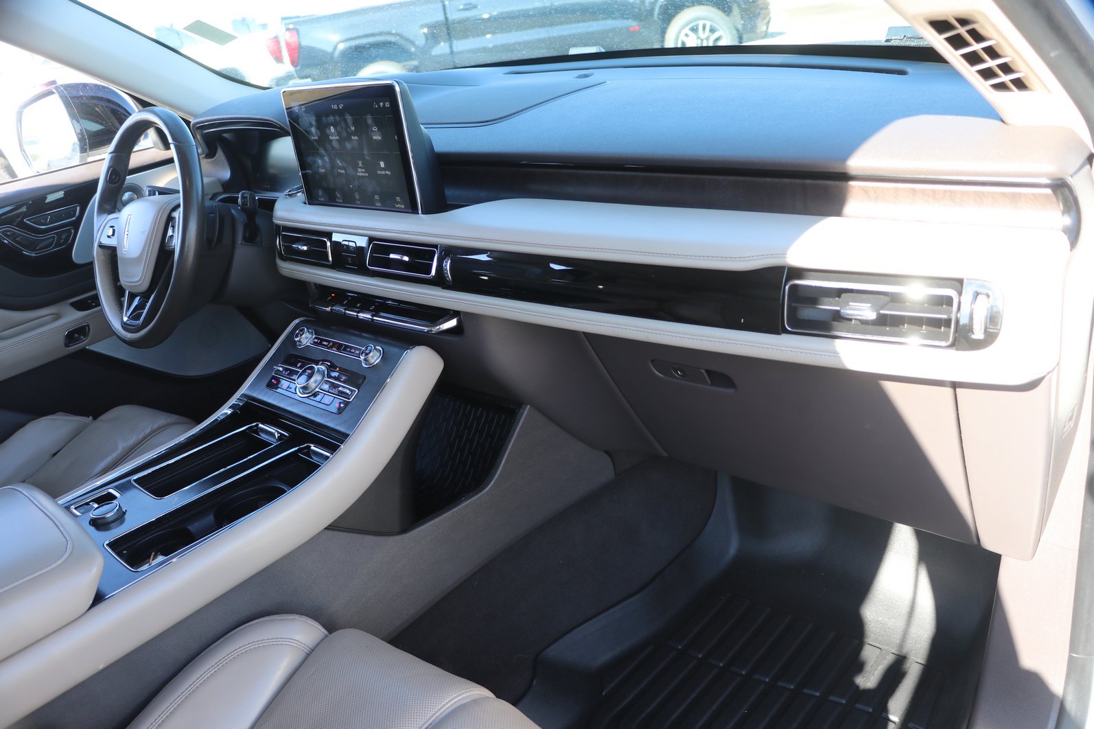 Used 2020 Lincoln Aviator Reserve w/ Equipment Group 202A AWD/4WD image 37