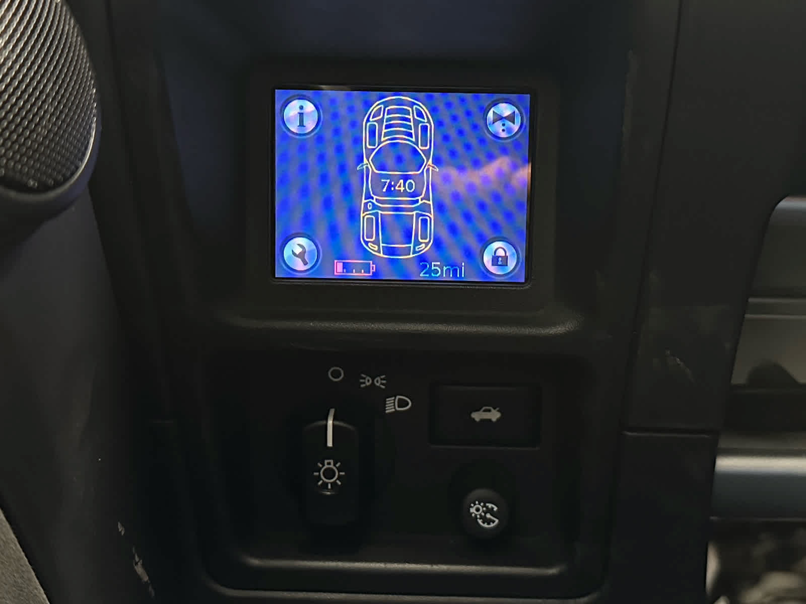 Used 2008 Tesla Roadster RWD image 18