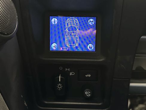 Used 2008 Tesla Roadster RWD image 18