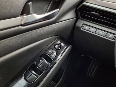 Certified 2025 Nissan Altima 2.5 SL image 21