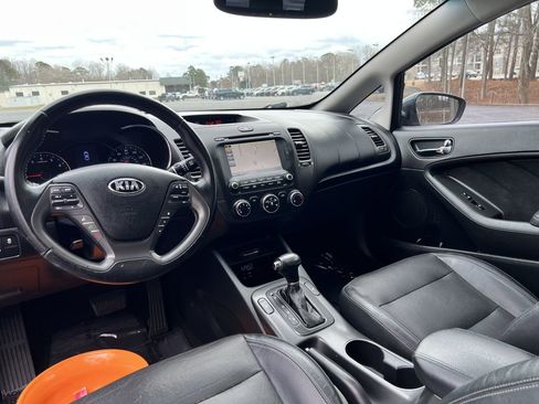 Used 2016 Kia Forte EX w/ EX Premium Package image 19