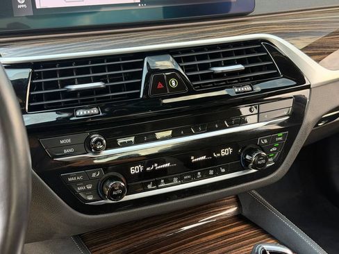 Used 2023 BMW 540i xDrive w/ Executive Package AWD/4WD image 29